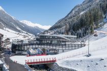 3S Pardatschgratbahn in Ischgl - Alle Sitzplätze verfügen über eine Heizung, die während der gesamten Fahrt beheizt wird. Eine Weltneuheit im Jahr 2014. • © TVB Paznaun - Ischgl