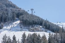 3S Pardatschgratbahn in Ischgl - Neben den anderen großen Bahnen wie der Silvrettabahn, der Piz Val Gronda Bahn oder auch des Twinliners auf Samnauner Seite ist die Pardatschgratbahn nun die vierte Mega-Anlage des Skigebiets. • © TVB Paznaun - Ischgl