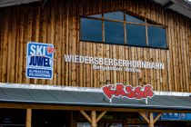 Kassa für Lauser Sauser - Der Lauser Sauser ist der Alpine Coaster, der direkt neben der Bergstation startet. Er kostet extra. • © alpintreff.de - Silke Schön