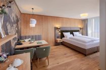 So sieht ein Teil der Familien-Suite im Zugspitz Resort aus. • © www.zugspitz-resort.at