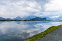 Du kommst auf direktem Weg am Kinderspielparadies Timoks Wilde Welt vorbei. Um den Streubödensee verläuft ein kinderwagenfreundlicher Weg. • © alpintreff.de - Silke Schön