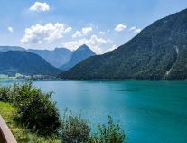 Achensee - Tirol - Der Rundweg um den Achensee ist über 23 Kilometer lang. • © alpintreff.de - Christian Schön