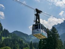 Tegelbergbahn  - Die Pendelbahn ist 2.146 m lang und überwindet fast 893 Höhenmeter.  • © alpintreff.de - Christian Schön