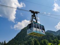 Tegelbergbahn  - Die Seilbahnstütze ist 38 Meter hoch.  • © alpintreff.de - Christian Schön