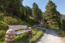 Der Rundwanderweg ist sehr idyllisch angelegt. • © Hochzeiger Bergbahnen, Chris Walch