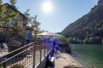 Der Thumsee in Bad Reichenhall - Eine kleine Rast beim Seewirt und dabei die umwerfende Aussicht genießen. • © alpintreff.de - Christian Schön