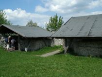 Burgruine Wolkenberg - Wildpoldsried - Die Burg stammt aus dem 13. Jahrhundert. Mitte des 16. Jahrhunderts hatten Bauern es auf die Burg abgesehen und brannten sie nieder. Die wiederaufgebaute Burg hielt nur bis zu einer neuerlichen Niederbrennung im Jahr 1632.  • © Burgfreunde Wolkenberg e.V.