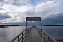 Chiemsee - Die Chiemsee-Schifffahrt verkehrt über den ganzen See. Auch wenn das Hauptziel sicherlich die Herreninsel ist. • © alpintreff.de / christian Schön