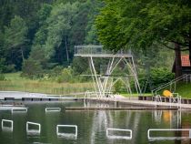 Freibad Obersee Füssen - Normalerweise ist da ja mehr los, aber wie auch beim Mittersee sind wir leider am Ruhetag vorbei. • © alpintreff.de / christian Schön