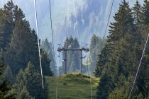 Trasse der Laber Bergbahn. Die Stützen sind noch recht einmalige Konstruktionen. • © alpintreff.de / christian Schön