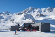 Palinkopfbahn in Ischgl - Die Palinkopfbahn war übrigens die erste Anlage nach Doppelmayrs neuem D-Line System im Skigebiet Ischgl. Die ein Jahr vorher errichtete Flimjochbahn ist noch aus der älteren Generation. • © TVB Paznaun - Ischgl