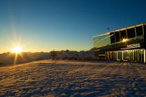 Restaurant und Zentrum Pardorama - Ischgl - Und dann wird es irgendwann am Abend Zeit zu gehen. Mit der 3S Pardatschgratbahn kommt man schnell und bequem wieder ins Tal. • © TVB Paznaun - Ischgl