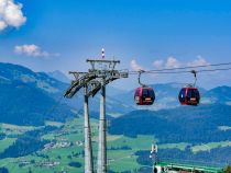 Salvenbahn I - Insbesondere bei dieser Bahn kamen mir dann deutlich nostalgische Gedanken. Wie schön war doch bei 30 Grad die Fahrt im Sessellift. Bei perfektem Wetter hat die Fahrt heute sicherlich an Reiz verloren. • © alpintreff.de / christian schön