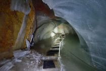 Schellenberger Eishöhle - Marktschellenberg - In der Eishöhle ist es naturgemäß immer sehr kalt (nicht nur kühl). Plane warme Kleidung ein.  • © Verein für Höhlenkunde Schellenberg e.V.