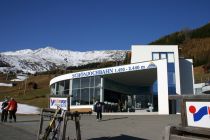 Die Fotos der Schönjochbahn stammen aus unserem Archiv und sind im Jahr der Eröffnung direkt am Saisonanfang aufgenommen. Hier die Talstation • © alpintreff.de / christian schön