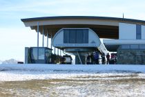 Bergstation Schönjochbahn 2.440 Meter - Viel höher als 2.440 Meter an der Bergstation der Schönjochbahn geht es auf der Fisser Seite des Gebiets nicht mehr hinauf. • © alpintreff.de / christian schön