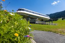 Die Talstation der Markbachjochbahn in Niederau in der Wildschönau. • © skiwelt.de - Silke Schön