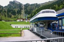 Die 8er Gondelbahn Sommerberg noch ohne nebenstehenden Gletscherbus 1. • © skiwelt.de / christian schön