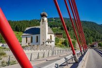 Spannende Gegensätze in Bach im Tiroler Lechtal.  • © Lechtal Tourismus