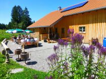 Gemütlich einkehren in Frommknechts Alpe.  • © Markt Weitnau