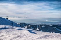 Der Niederekopflift und im Hintergrund der Bodensee. • © Michael Meusburger, Seilbahn Bezau