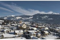 Blick auf Absam mit der Marien Basilika im Winter. • © Tourismusverband Hall-Wattens