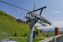 An der Bergstation der DSB Alpenhaus im Sommer. • © skiwelt.de / christian schön