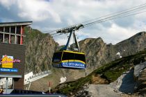 Gipfelbahn Kaprun am Kitzsteinhorn: Mit ihr geht es auf 3.029 Meter. • © skiwelt.de / christian schön