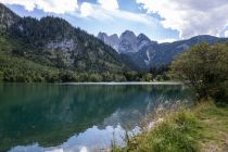 Der Gosaustausee liegt etwa 3 km vor dem Vorderen Gosausee. • © skiwelt.de / christian schön