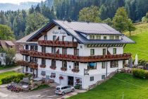 Das Hotel Berghof Sturmgut in Hinterstoder. © skiwelt.de - Christian Schön Das Hotel Berghof Sturmgut in Hinterstoder. © skiwelt.de - Christian Schön