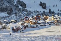 Die Kohlmaisbahn im Winter. Herrlicher Blick auf Saalbach. • © Saalbach.com - Fotograf: Daniel Roos