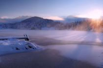 Wunderschöne Winterstimmung am Geroldsee in Krün. • © Alpenwelt Karwendel, Rudolf Pohmann