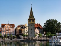 Mangturm am Hafen von Lindau am Bodensee • © skiwelt.de / christian schön