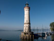 Neuer Leuchturm in Lindau am Bodensee • © skiwelt.de / christian schön