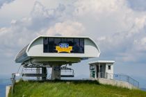 Bergstation der 8er Carving Jet auf der Gerlitzen Alpe im Sommer 2018. • © skiwelt.de / christian schön