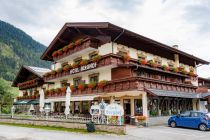 Das Hotel Berghof in Neustift. • © skiwelt.de - Christian Schön