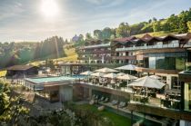 Das Hotel Bergkristall in Oberstaufen. • © Hotel Bergkristall