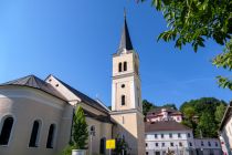 Das Zentrum von Paternion mit der Pfarrkirche. • © skiwelt.de - Christian Schön