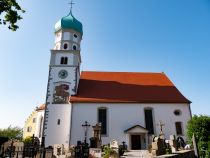 Pfarrkirche St. Georg in Wasserburg am Bodensee • © skiwelt.de / christian schön