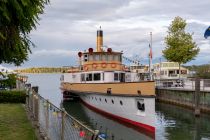 Das Nostalgieschiff Raddampfer Ludwig Fessler im Hafen in Prien • © skiwelt.de / christian schön