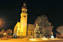 Die Kirche in Radfeld zur Weihnachtszeit.  • © ©Alpbachtal Tourismus / Berger Bernhard