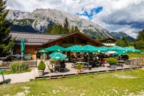 Das Waldcafe Stüberl im Sommer. • © skiwelt.de - Christian Schön