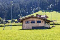 Das Juppi Stadl in Reith im Alpbachtal. Keine typische Sommer-Location. • © skiwelt.de - Silke Schön