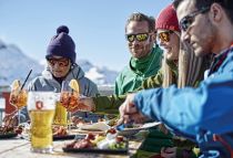 Gemütliche Terrasse - Restaurant Bella Nova an der Bergstation der neuen Valiserabahn. • © Silvretta Montafon - Markis Gmeiner