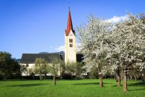 Ried im Oberinntal im Frühling. • © TVB Tiroler Oberland, Kurt Kirschner