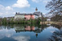 Blick vom Höglwörther See auf das Kloster Höglwörth • © Berchtesgadener Land Tourismus