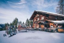 Die Kögele Hütte im Winter. • © Bergbahnen Berwang / geheimtippmünchen