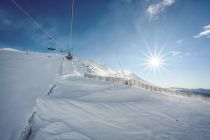 Als erster in der Früh mit der Aineckbahn rauf auf den Berg und die frisch präparierten Pisten genießen. • © Gerald Ramsbacher / Tourismusregion Katschberg-Rennweg