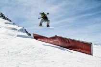 Jumps im Snowpark Montafon. • © Silvretta Montafon, Cyril Müller