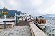 Zur Traunseeschifffahrt gehören der Nostalgie-Dampfer Gisela sowie die MS J. Ruston, hier am Schiffsanleger Rathausplatz in Gmunden. • © skiwelt.de - Christian Schön